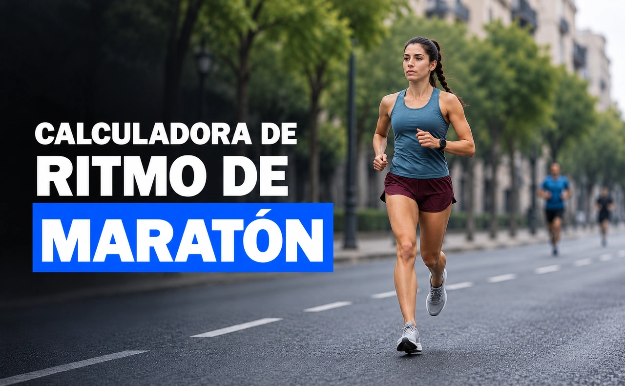 Corredora con camiseta azul verdosa y pantalón burdeos en una vía urbana arbolada. Titular: «Calculadora de ritmo de maratón».